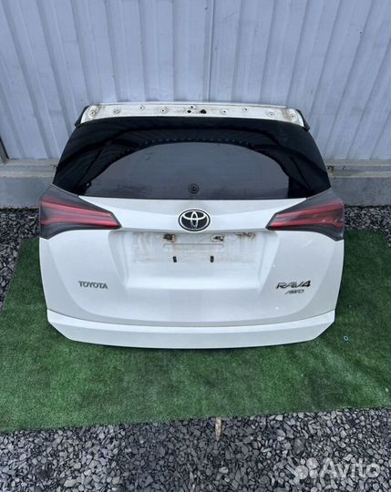 Задняя камера Toyota rav 4