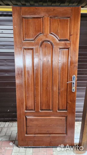 Дверь входная деревянная бу