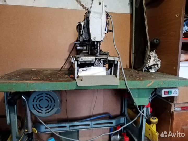 Швейная петельная машина