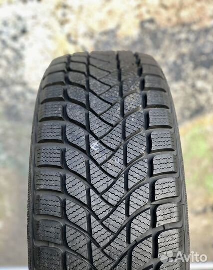 Landsail Winter Lander 195/55 R16