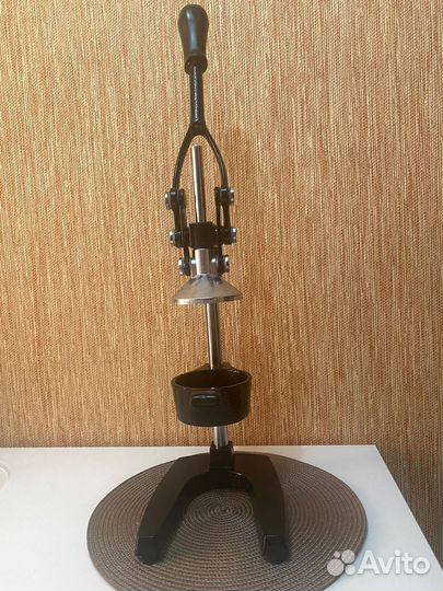 Соковыжималка механическая чугунный пресс