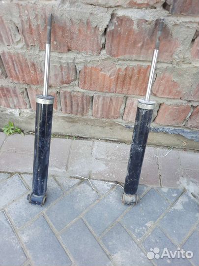 Амортизаторы задние е53 бмв х 5