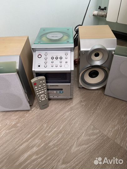 Музыкальный центр Samsung