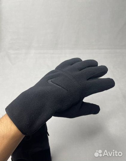 Перчатки Nike