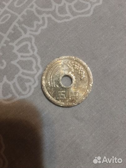 Монета 5 йен
