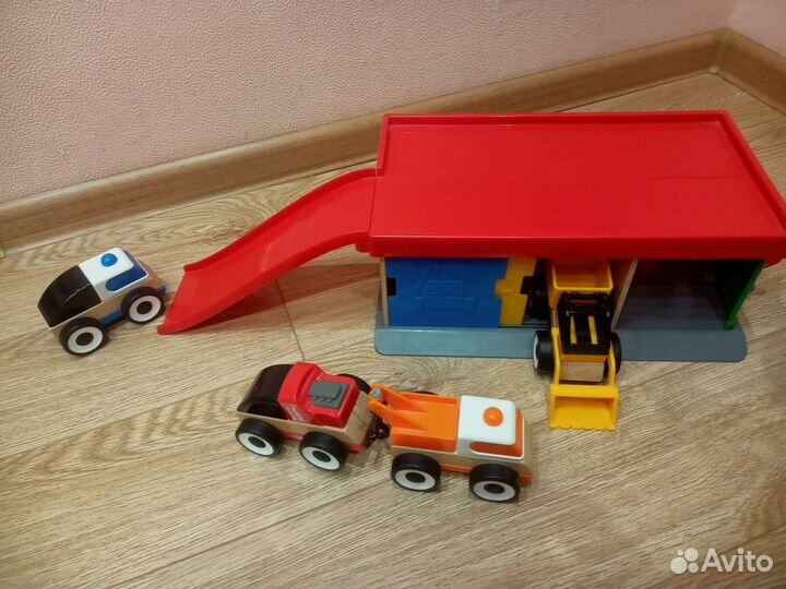 Машинка полиция, эвакуатор, гараж