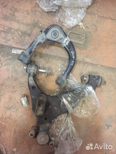 Для тойота прадо 120 передний левый верхний рычаг