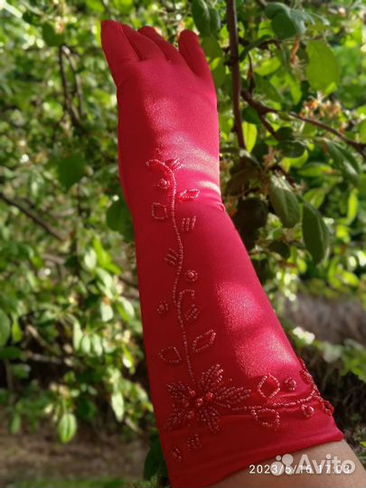 Перчатки шёлковые