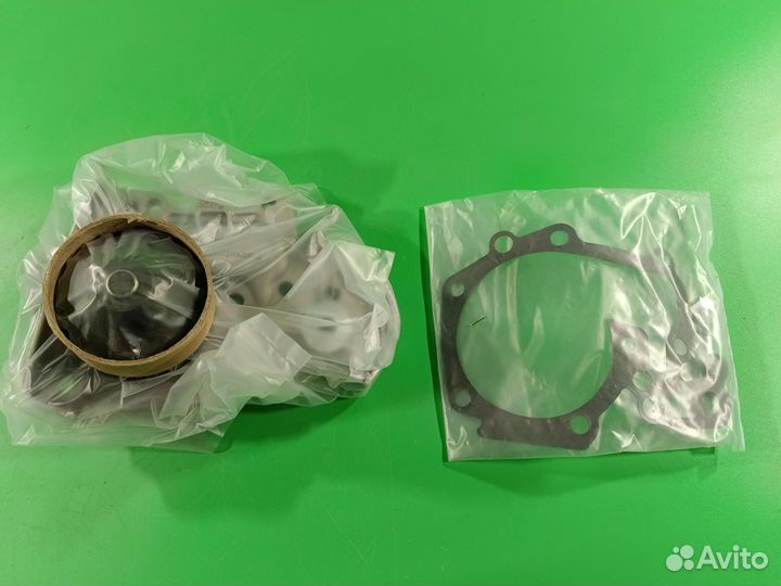 Помпа для Renault Logan