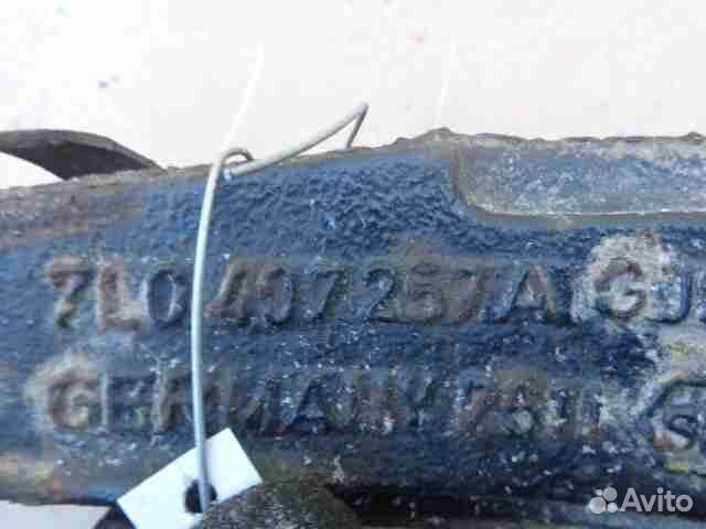 Кулак поворотный левый Volkswagen Touareg 1 7L