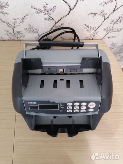 Счётчик банкнот cassida 6650