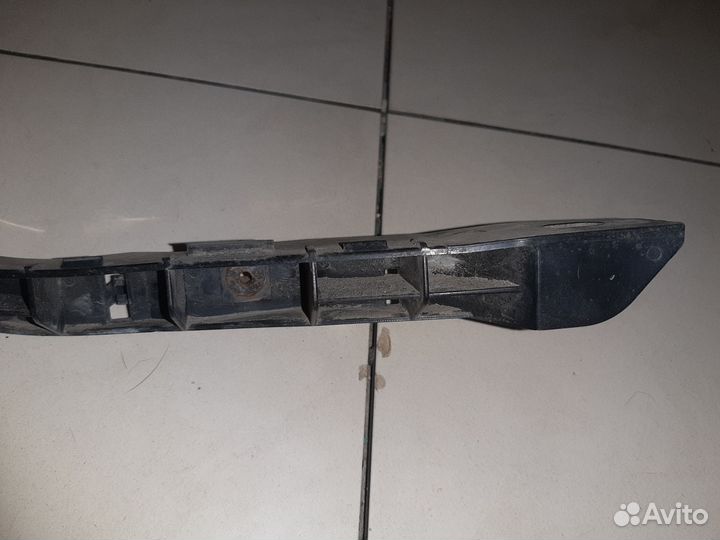 Крепление переднего бампера Субару Форестер SG