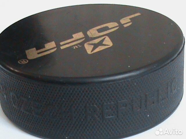 Шайба хоккейная новая