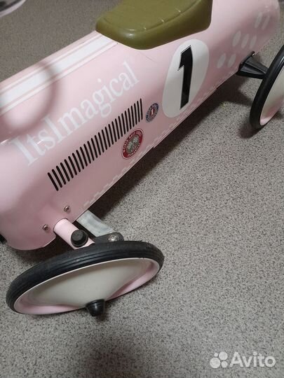 Машинка-каталка It's Imagical