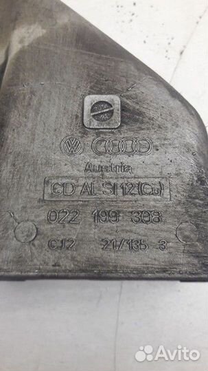 Кронштейн двигателя правый Volkswagen Touareg