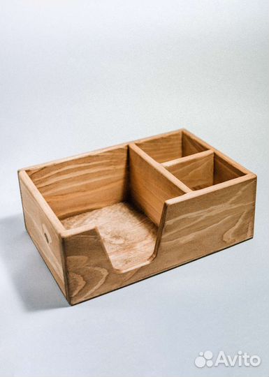 Салфетница из дерева