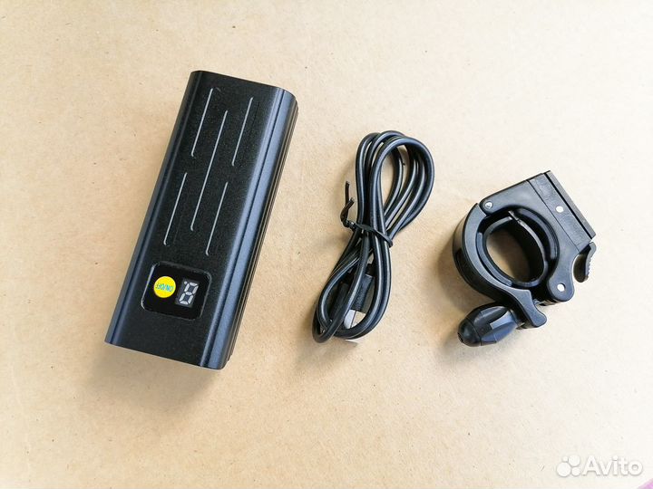 Фонарь для велосипеда 5 светодиодов (новый)