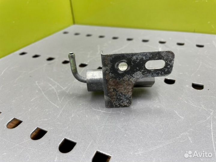 Датчик давления масла Nissan Primera P11 GA16 1998