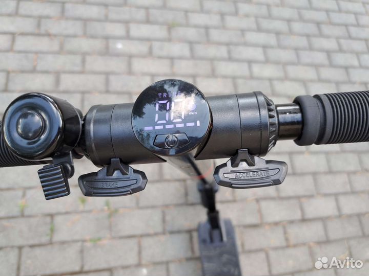 Электросамокат tribe karo