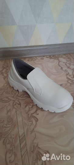 Медицинская обувь женская 37 размер