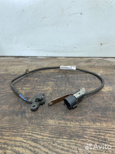 Датчик положения коленвала Mitsubishi Lancer седан