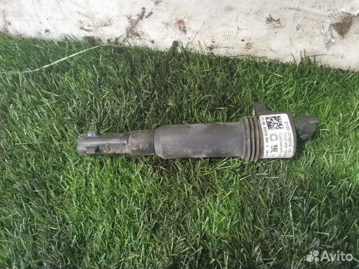 Катушка зажигания Лада Приора 21126 2010