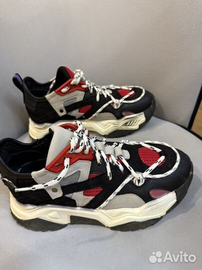 Кроссовки женские kristina&milan