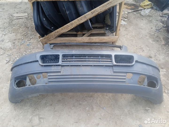Бампер передний Volkswagen transporter T-5