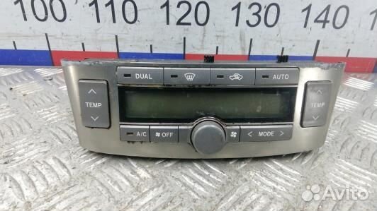 Блок управления печки и климат-контроля toyota ave