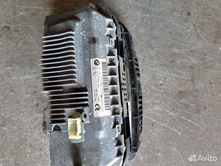 Монитор информационный на BMW E65 E66