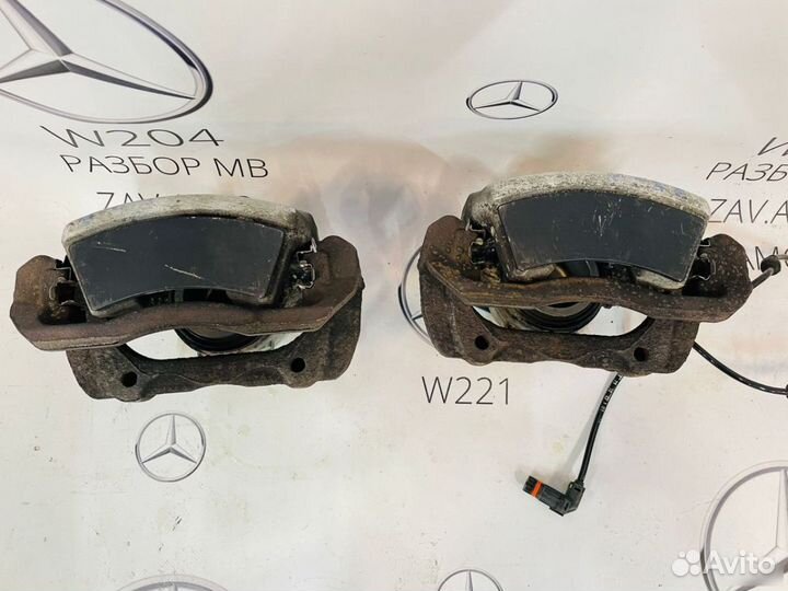 Суппорт передний Mercedes W204