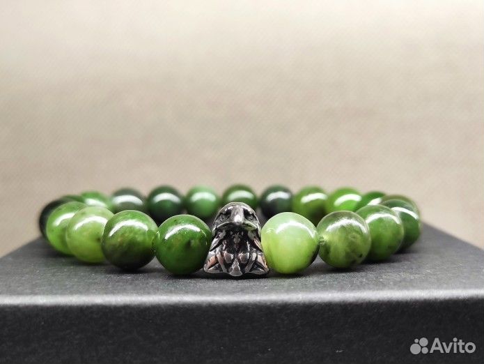 Нефритовый браслет с Орлом