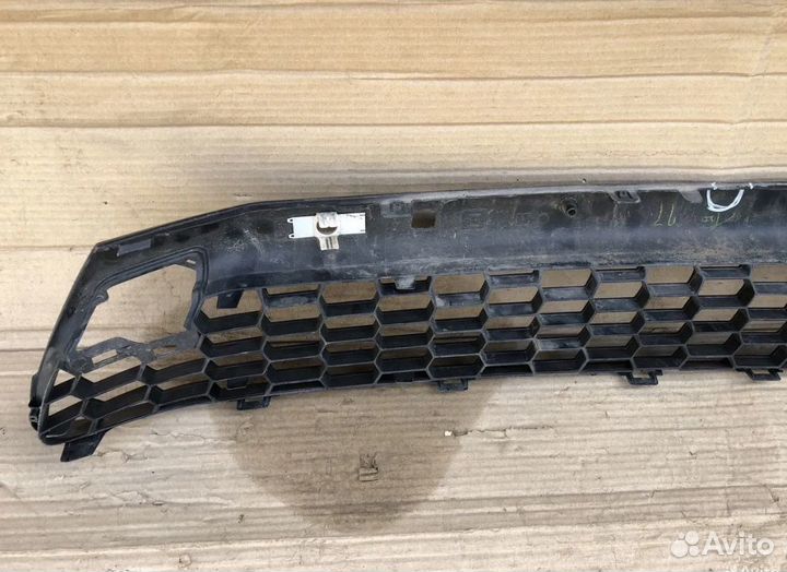 Решетка бампера Lexus NX 5211278010