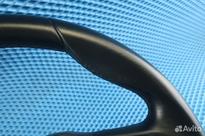 Рулевое колесо с кнопками Skoda Superb 3