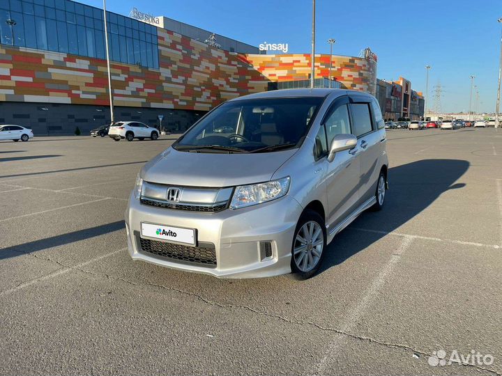 Honda Freed 1.5 CVT, 2015, 127 500 км
