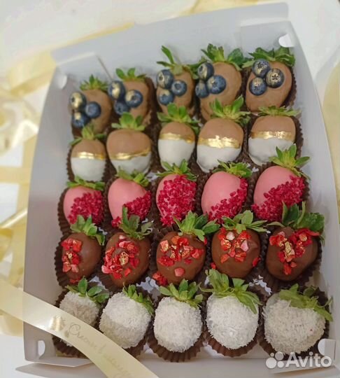 Клубника в шоколаде бокс 25 ягод