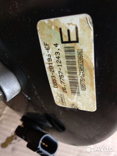 Вакуумный усилитель тормозов Ford Explorer 5