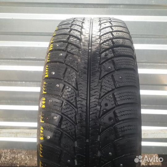 Gislaved Nord Frost 5 215/65 R16