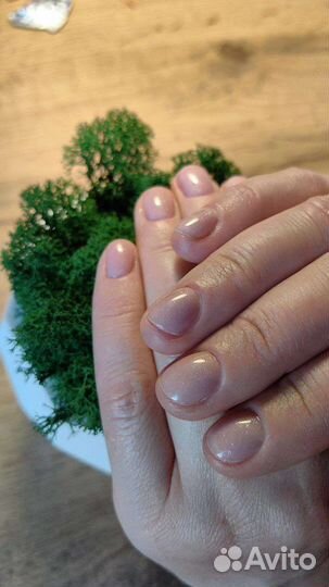 Маникюр, модель