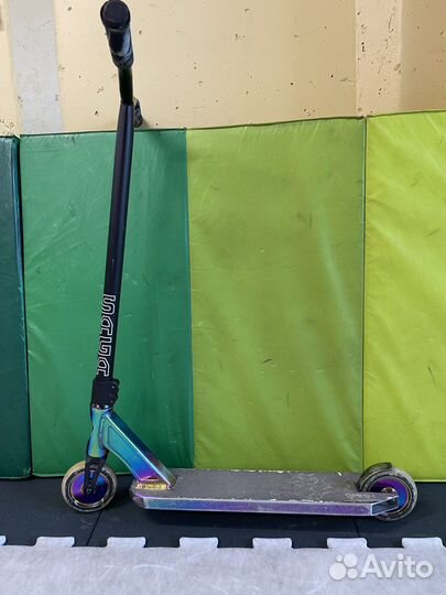 Трюковой самокат Vokul Saga