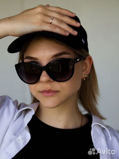Солнцезащитные очки женские