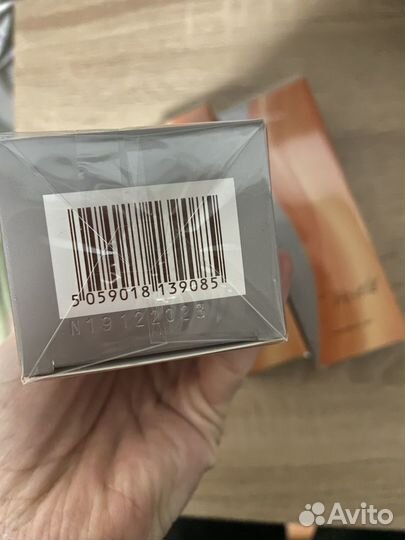 Парфюмерная вода Treselle Avon