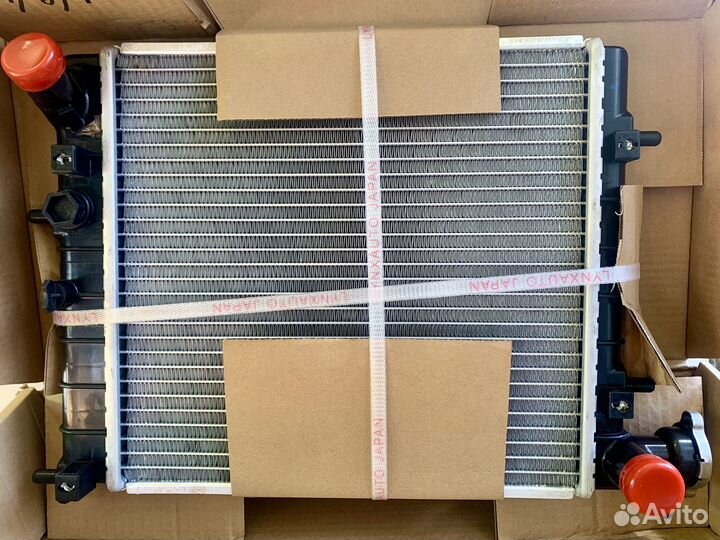 Радиатор охлаждения М/T для/на Hyundai Accent