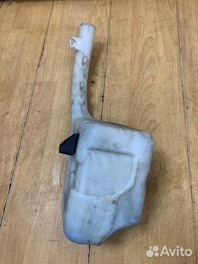 Бачок омывателя Ford Fiesta