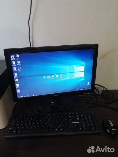 Компьютер, мфу, стол и кресло компьютерное