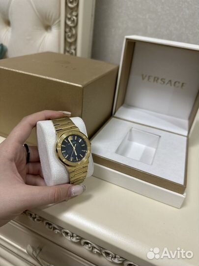Часы versace