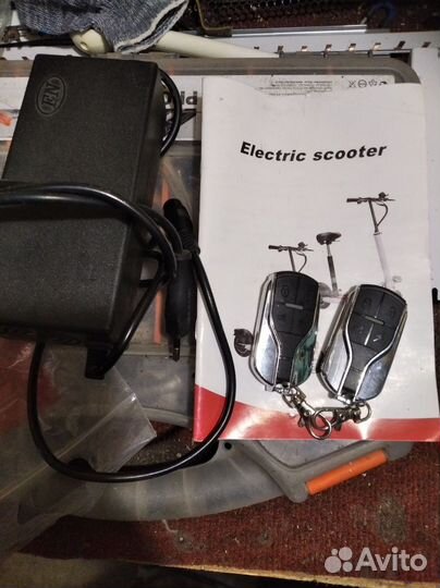 E-scooter ERT-010