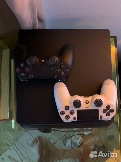 Sony PS4, 2джостика,камера и комплект игр