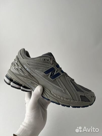 Кроссовки New Balance 1906R