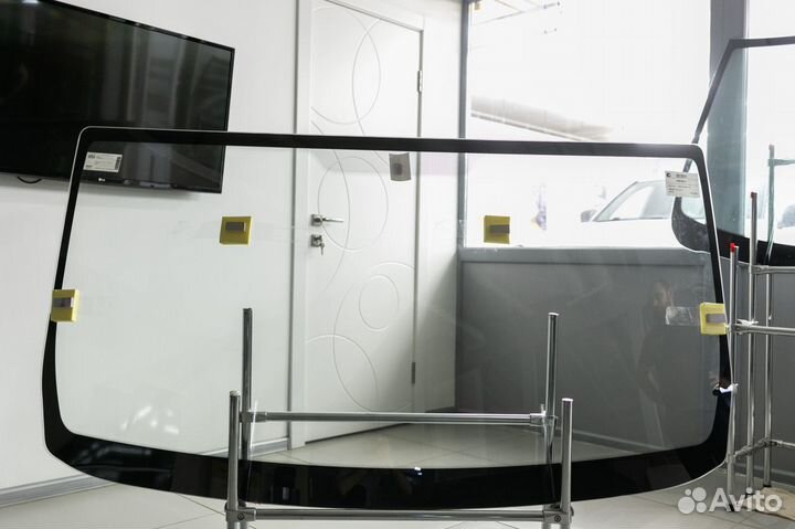 Лобовое стекло на автомобиль газель next